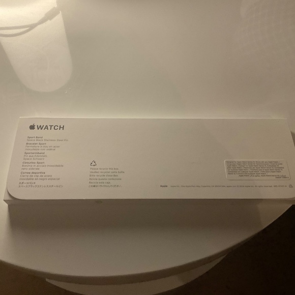 Apple Watch 42mm Black Sport Band - S/M brand new unopened - Picture 3 of 3